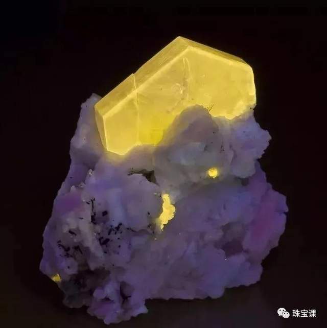 這種寶石好慘，竟然被拉去做化肥...又很受收藏家青睞！