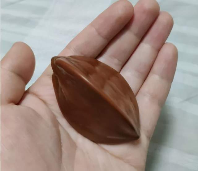 超大橄欖核為什么得不到文玩人青睞?橄欖核圓珠