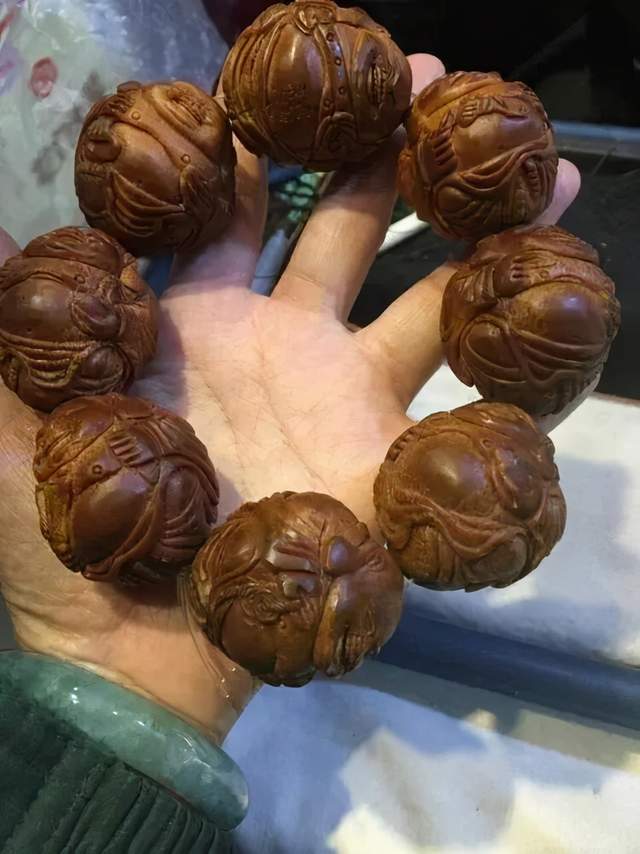 超大橄欖核為什么得不到文玩人青睞?橄欖核圓珠