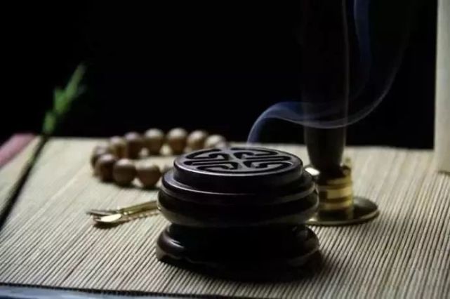 女性春天戴手串，要看體質？老祖宗告訴你，這10種最適合