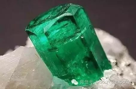 五大名寶系列之“祖母綠”