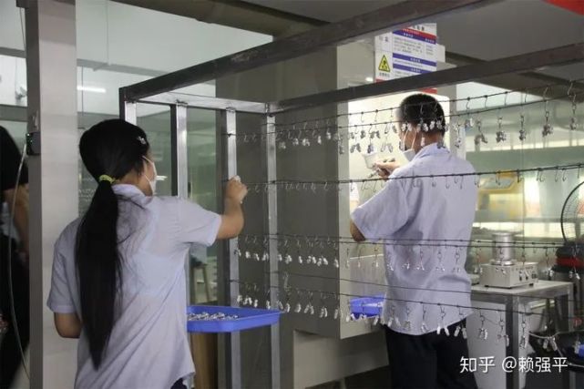硬金首飾“黑內衣”的秘密