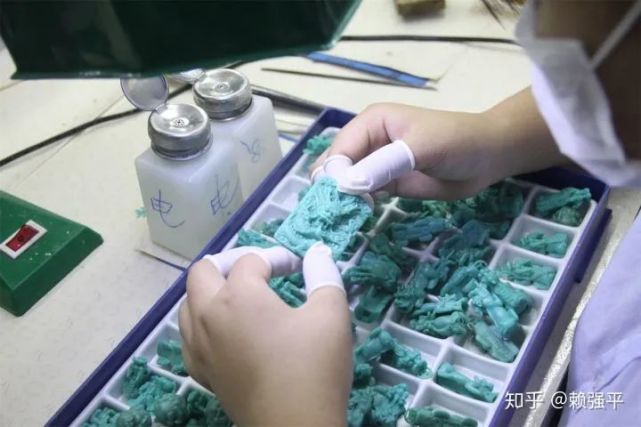 硬金首飾“黑內衣”的秘密