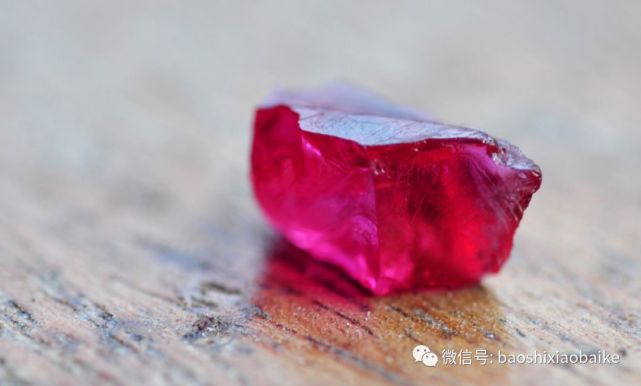 探秘紅寶石礦區,了解寶石的背后