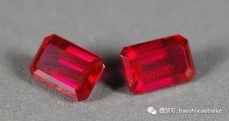 這顆“紅寶石”竟然是祖母綠!