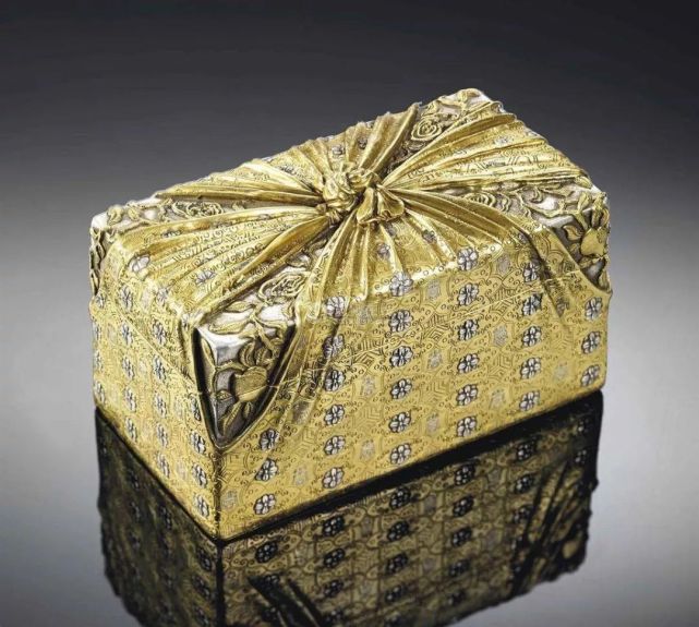 穿金不如戴銀!但女人只能戴軟銀,硬銀戴了會出大事?其實......