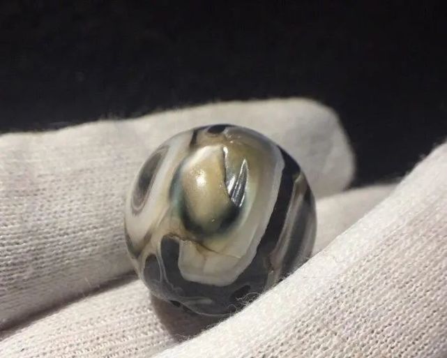 5大奇葩手串:女人越戴越丑,不僅氣質全無,還會陰陽失調!