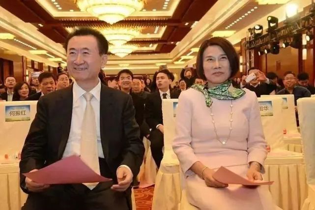 全球有影響力的女性戴什么珠寶?董明珠的有點意外吧?