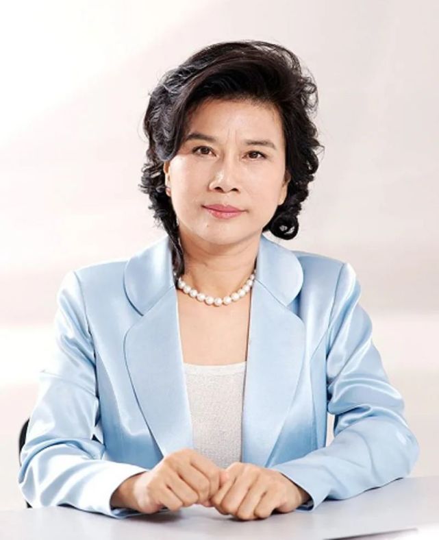 全球有影響力的女性戴什么珠寶?董明珠的有點意外吧?