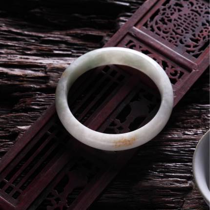 漲知識!這種寶石雜質越多越值錢,誰買誰就賺了!幽靈水晶