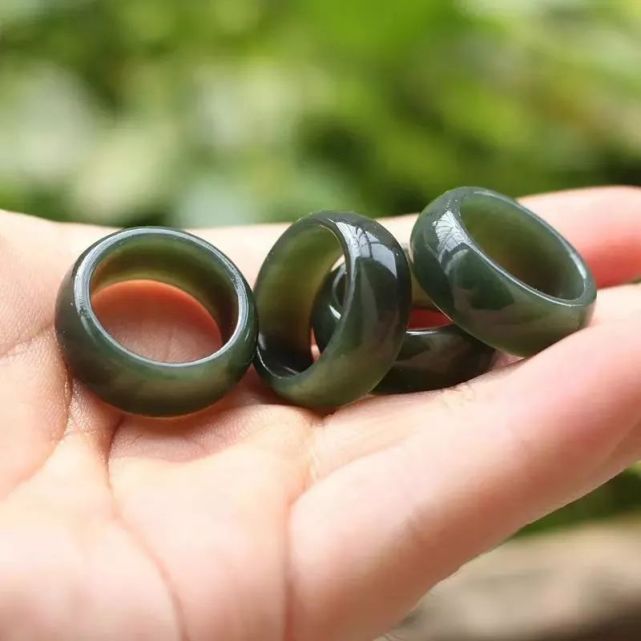 藏在手指里的養生穴,再忙都要按一按,戴戒指也管用!