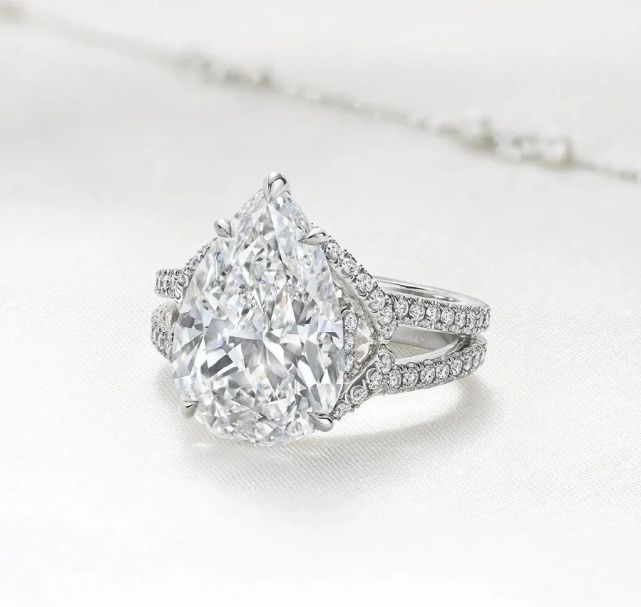 入選"全球最美面孔"的朱珠,她選擇的結婚鉆戒是?