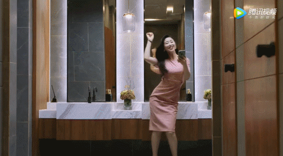入選"全球最美面孔"的朱珠,她選擇的結婚鉆戒是?