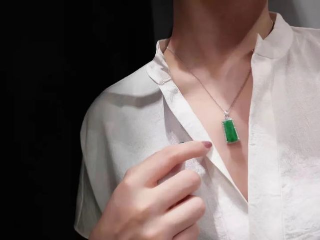 中國最頂尖的奧運冠軍們，比賽時也要戴著它？翡翠項鏈