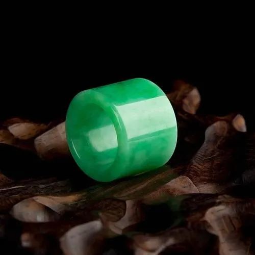中國最頂尖的奧運冠軍們，比賽時也要戴著它？翡翠項鏈
