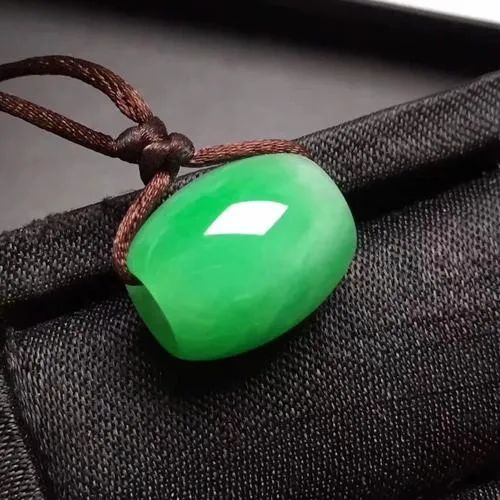 中國最頂尖的奧運冠軍們，比賽時也要戴著它？翡翠項鏈
