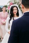 入選＂全球最美面孔＂的朱珠，她選擇的結婚鉆戒是？
