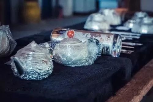 這4種銀，女人一戴就會出事？排毒、治病、保健，竟然沒一個是真的！
