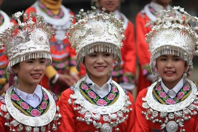 這4種銀，女人一戴就會出事？排毒、治病、保健，竟然沒一個是真的！