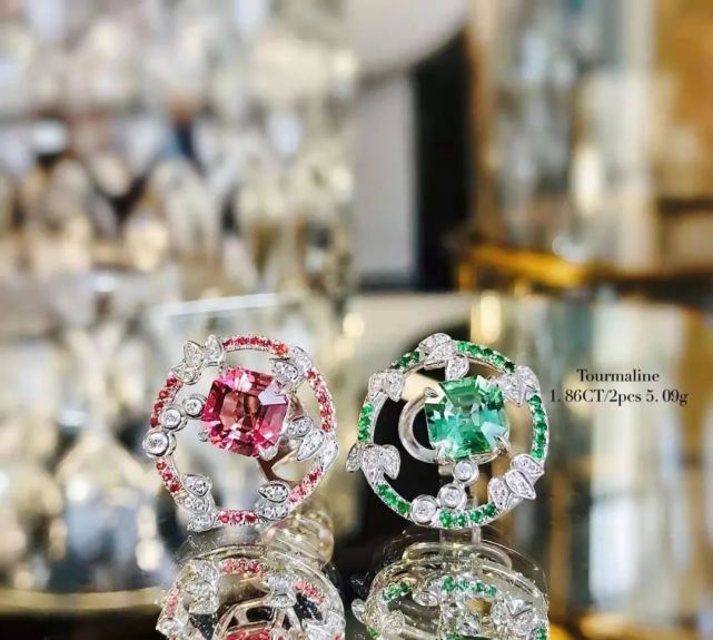 結婚紀念日汪小菲送大S鉆戒，不同年份各適合送什么？