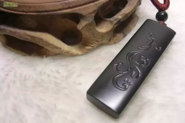 和田玉|黑羊脂:被某些人壟斷禁采,只因比白羊脂貴太多?