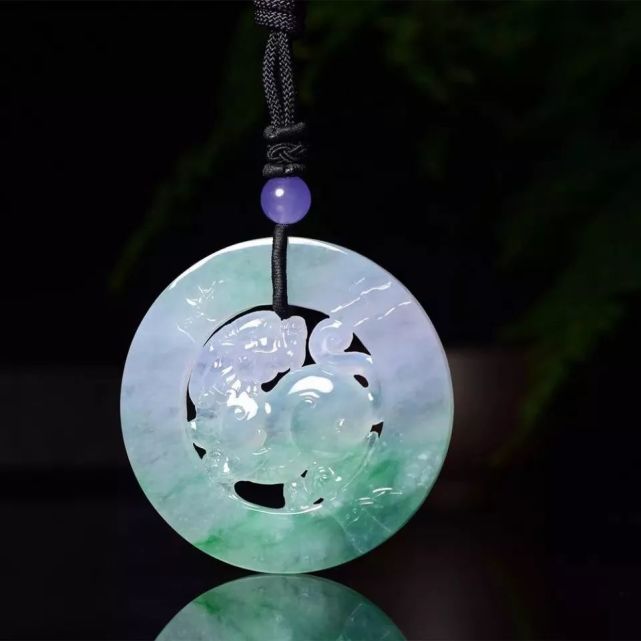 翡翠|市場熱賣的8種“翡翠”,全是假的!每一個都讓人苦不堪言!