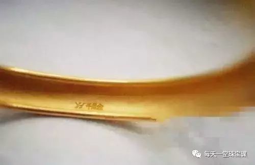 黃金 | 黃金飾品戴久了會發紅、變白!難道買到了假貨?其實......