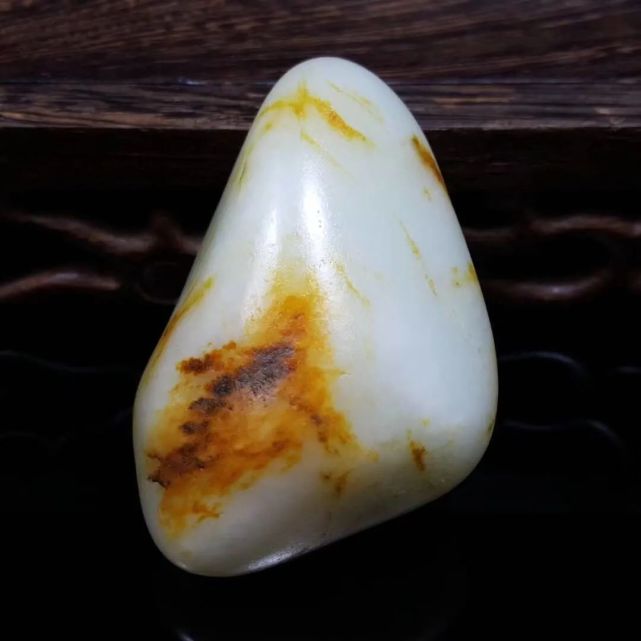 路上撿到好看的石頭,萬一是寶石呢?