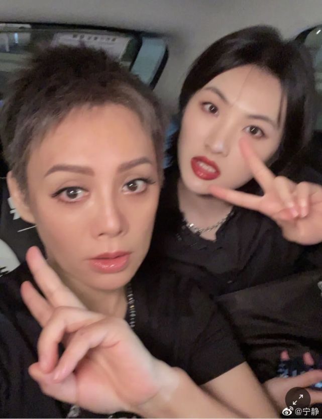 二公主姚安娜和丁真綜藝首秀《中餐廳》,一起來看路透!