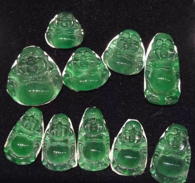 新發現的俄羅斯玻璃種?你看看值錢嗎?