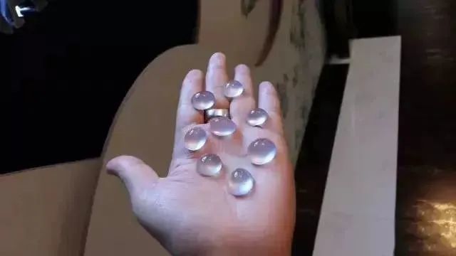 新發現的俄羅斯玻璃種?你看看值錢嗎?