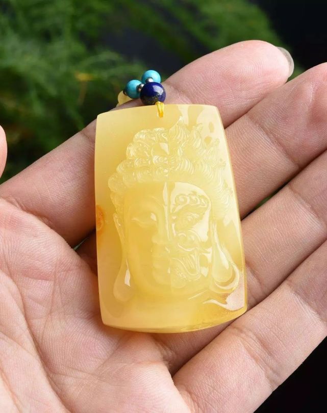 琥珀蜜蠟大全!雞油黃、金絞蜜、白花蜜..以后不會買錯了!