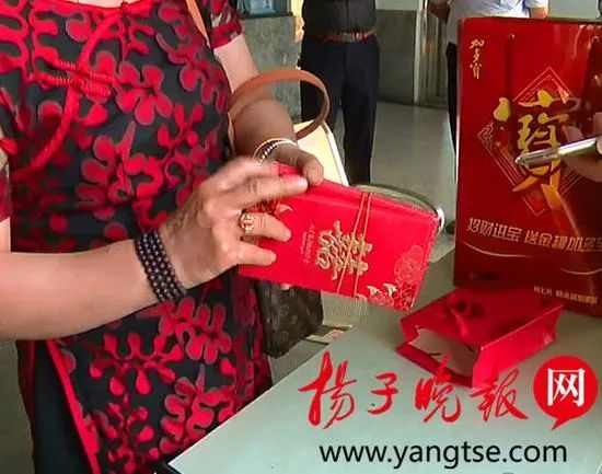 婚禮當天要戴假戒指?這種說法你們那里有嗎?