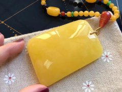 琥珀蜜蠟大全！雞油黃、金絞蜜、白花蜜..以后不會買錯了！