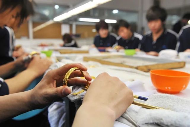 給金手鐲包膜?這是什么黑科技?