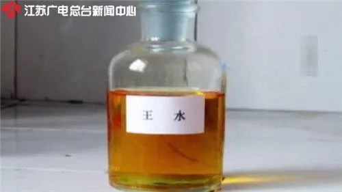 明明眼睜睜盯著，42克的金鐲子竟被偷走了20克