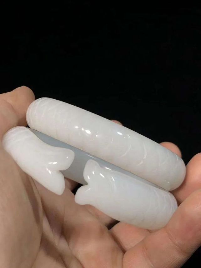 熊孩子尬舞毀掉十幾萬的翡翠，那一刻真心疼！