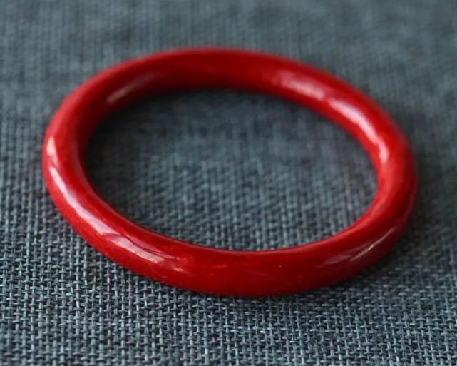 婆婆給兒媳的百萬級“傳家寶”玉鐲,竟會導致不孕不育?