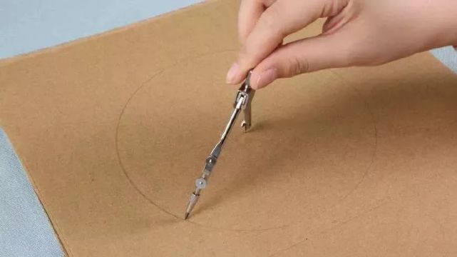 怎樣確定戒指的圈口？手指戒指圈口測量方法-手鐲圈口測量方法