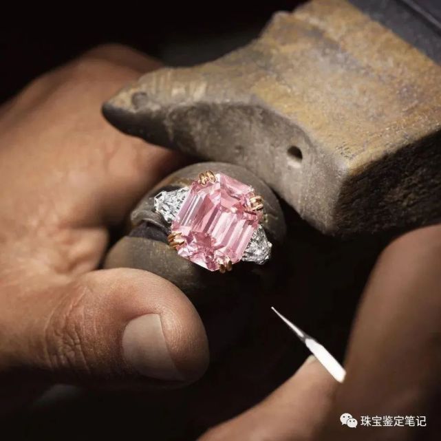 2021年珠寶圈十大熱詞【朋友圈刷屏事件】