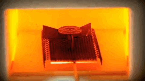 價格高昂堪比貴重寶石？大牌為什么都獨寵這種工藝？