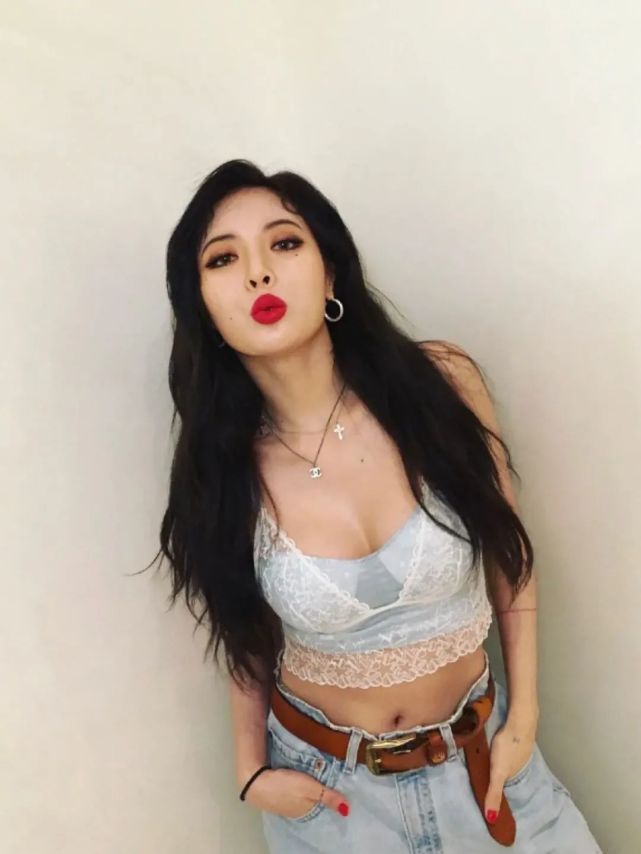泫雅的求婚戒指被網友吐槽太丑,設計師回應稱很貴