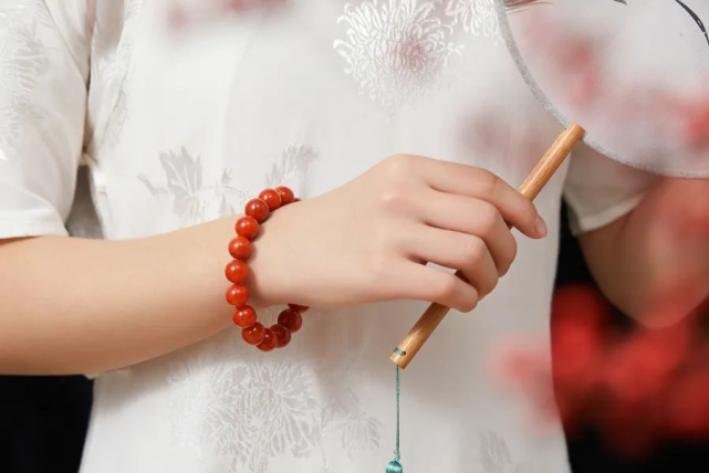 別瞎戴!彩色寶石是真靈!不同顏色不同神效,戴錯不光丑還影響心情!