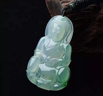 怎么鑒別翡翠觀音的真假 其實還有一個小方法你