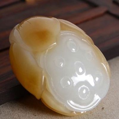 怎樣鑒別和田玉的好壞 購買的這些誤區你都知道