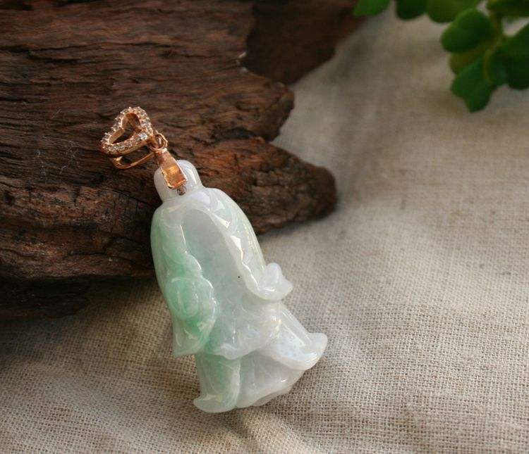 陽美玉器的發展過程 陽美翡翠雕刻工藝是什么樣