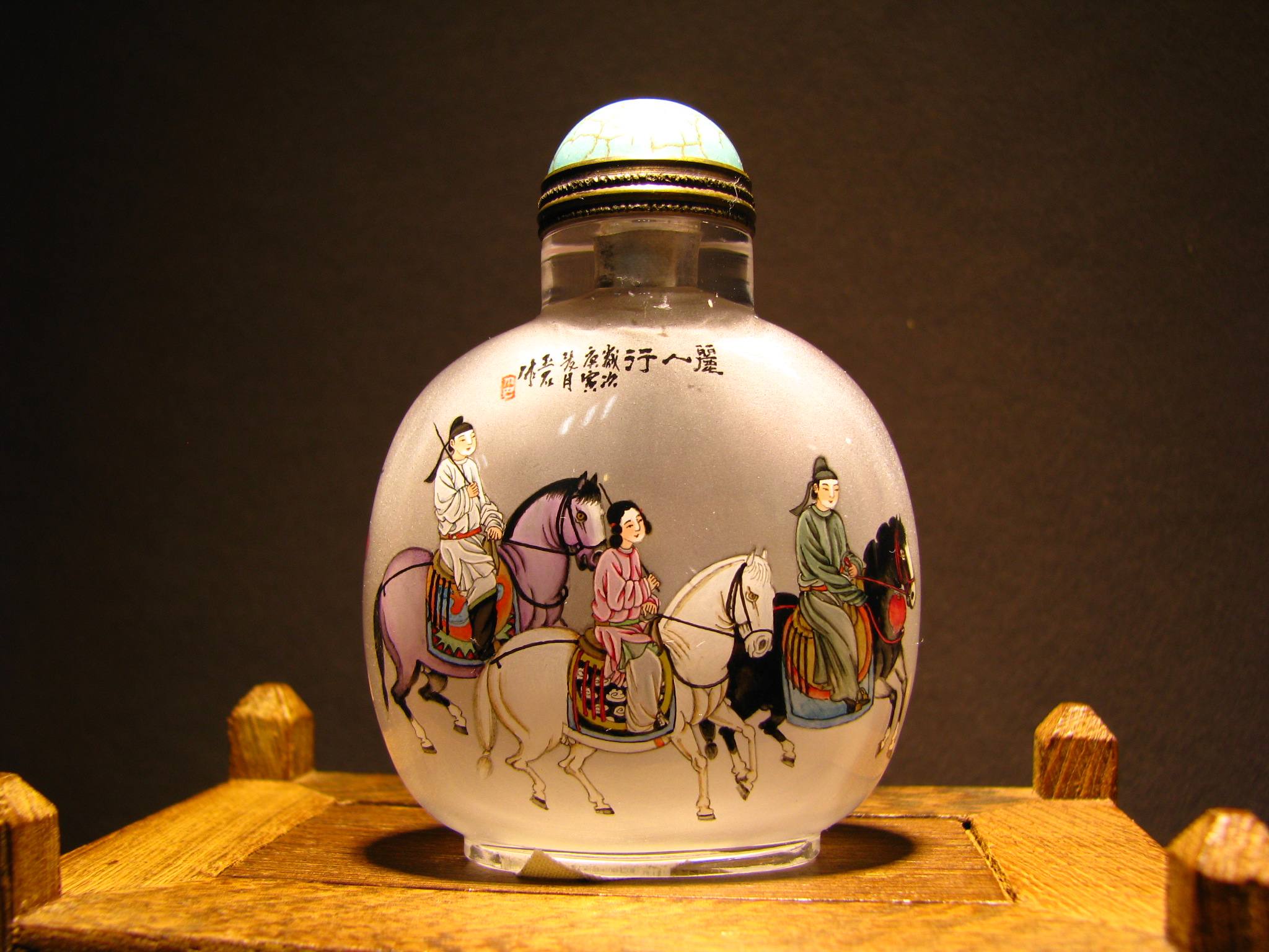 鼻煙壺有哪些造型和風格 它有哪些收藏的價值呢