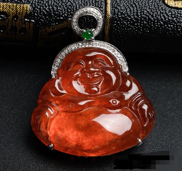 怎樣鑒別紅翡翠的真假 看看燒紅翡翠的特征你就
