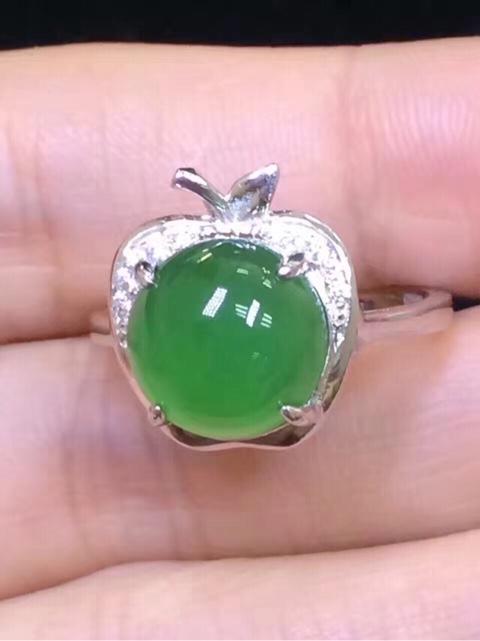 玉髓和翡翠的區別？翡翠和玉髓的價格差別那大