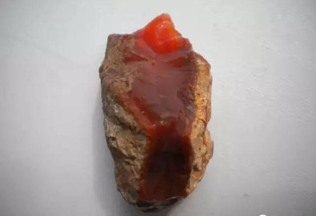 玉髓與瑪瑙的區別？【瑪瑙和玉髓的區別圖片】